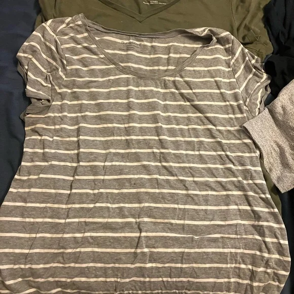 5 maternity T-Shirts in XL - Picture 2 of 3